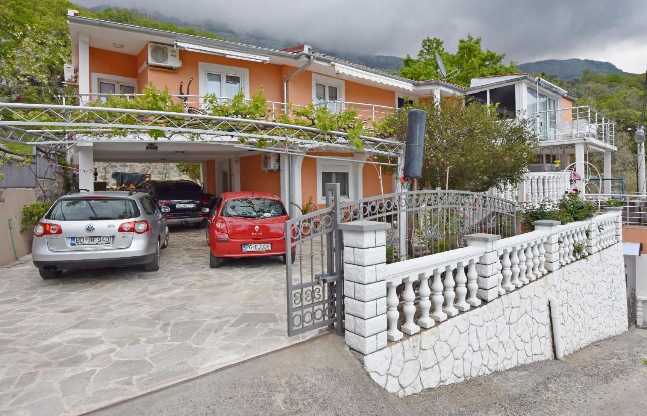 Apartments Siljak Petrovac Екстериор снимка