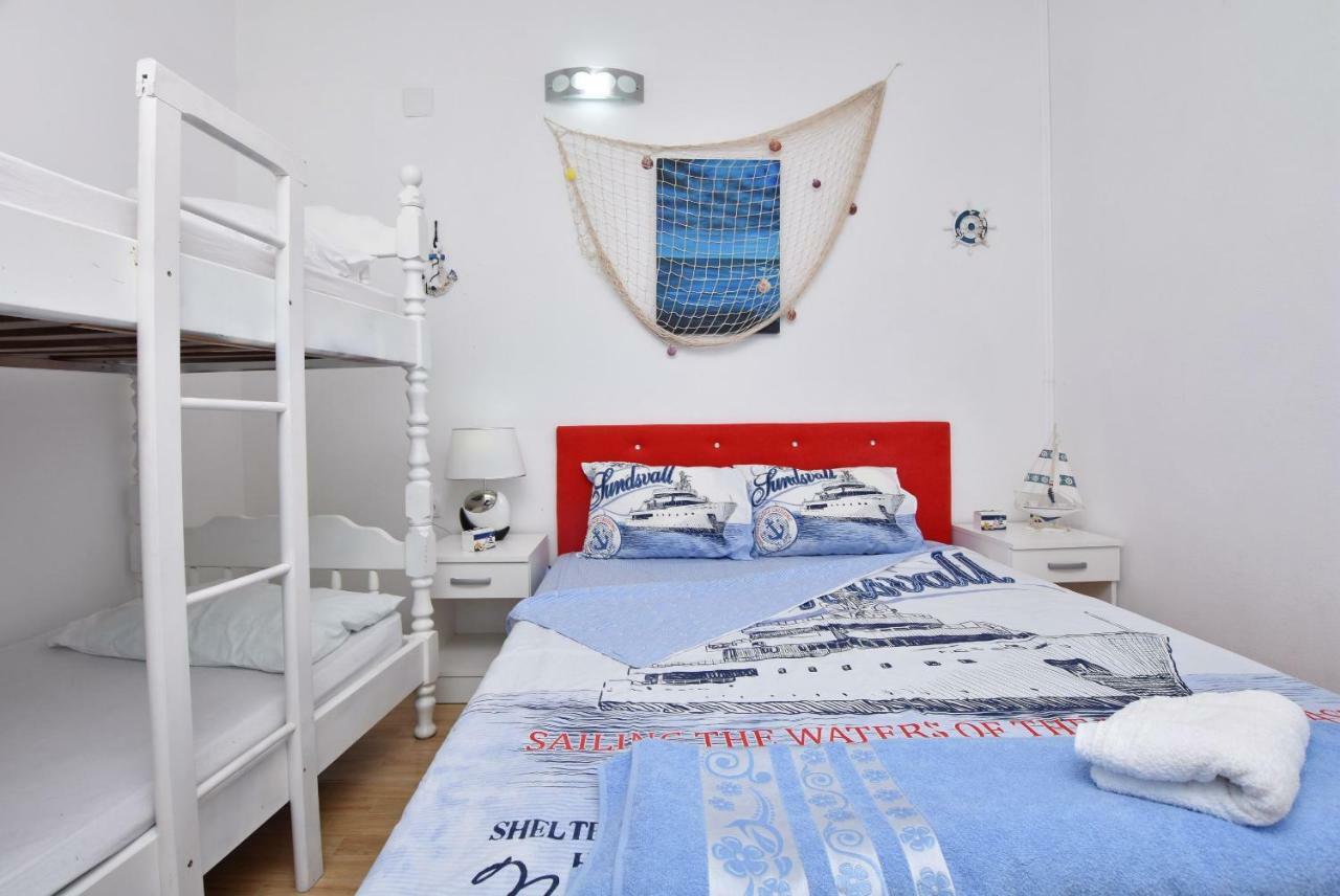Apartments Siljak Petrovac Екстериор снимка