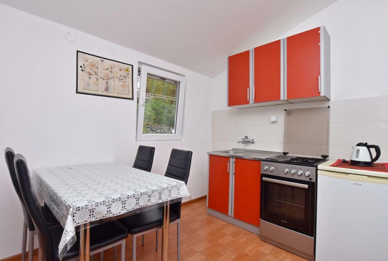 Apartments Siljak Petrovac Стая снимка