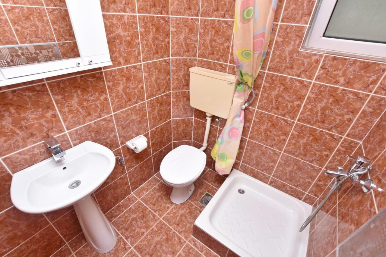 Apartments Siljak Petrovac Екстериор снимка