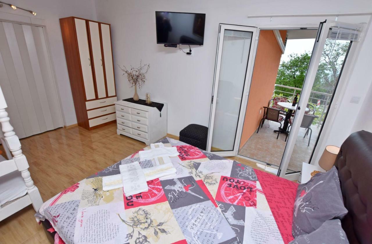 Apartments Siljak Petrovac Екстериор снимка