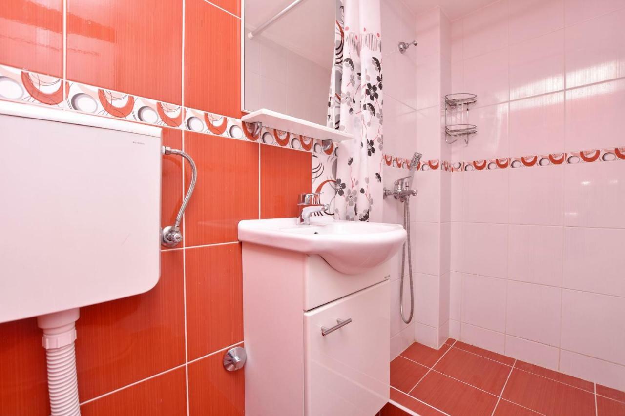 Apartments Siljak Petrovac Екстериор снимка
