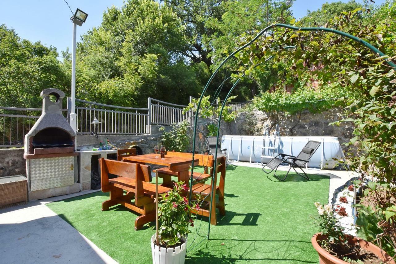 Apartments Siljak Petrovac Екстериор снимка