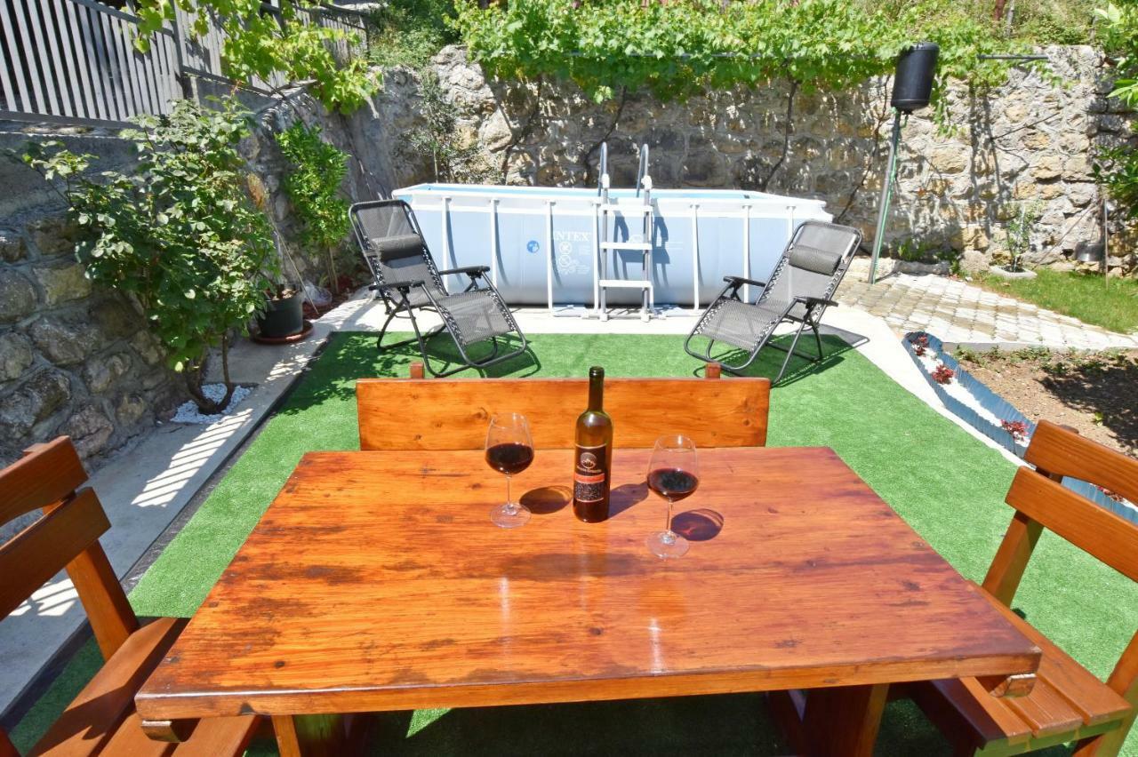 Apartments Siljak Petrovac Екстериор снимка